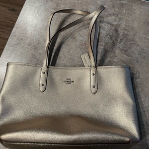 Coach tote